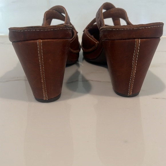 Clarks Artisan Collection Diane Distressed Leather Mule Size 8 - Picture 4 of 12